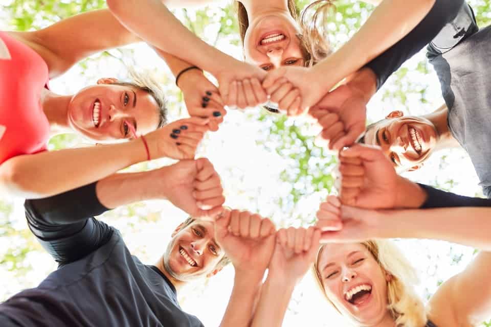 activitati de bonding pentru teambuilding